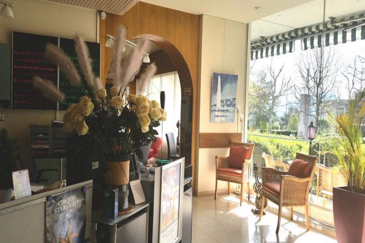 Hostellerie De La Vendee Lancy Bagian luar foto