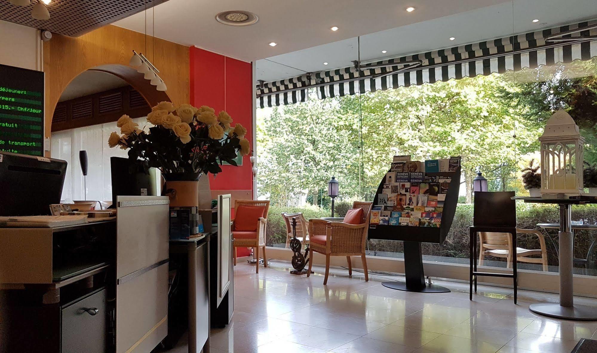 Hostellerie De La Vendee Lancy Bagian luar foto