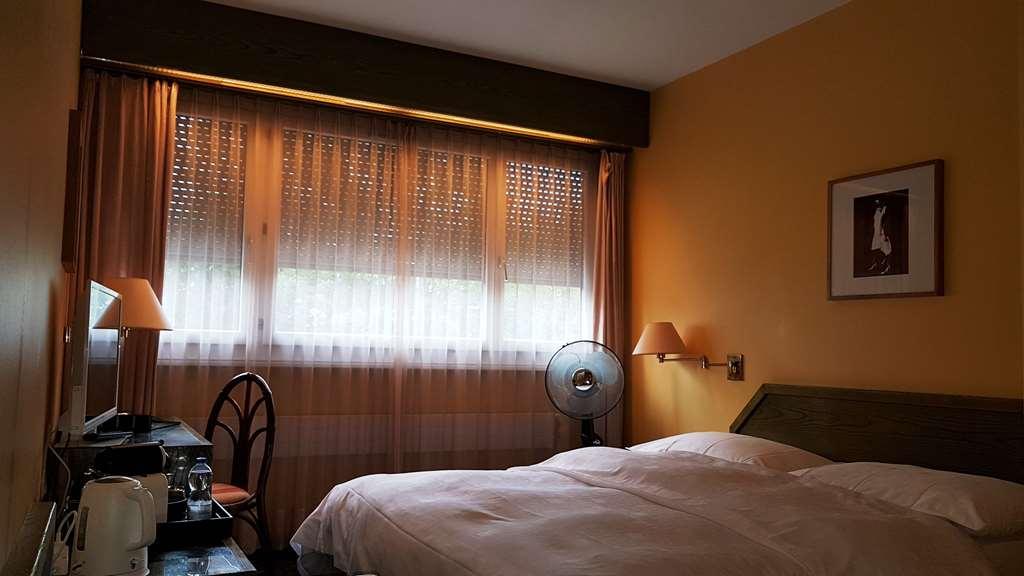 Hostellerie De La Vendee Lancy Ruang foto